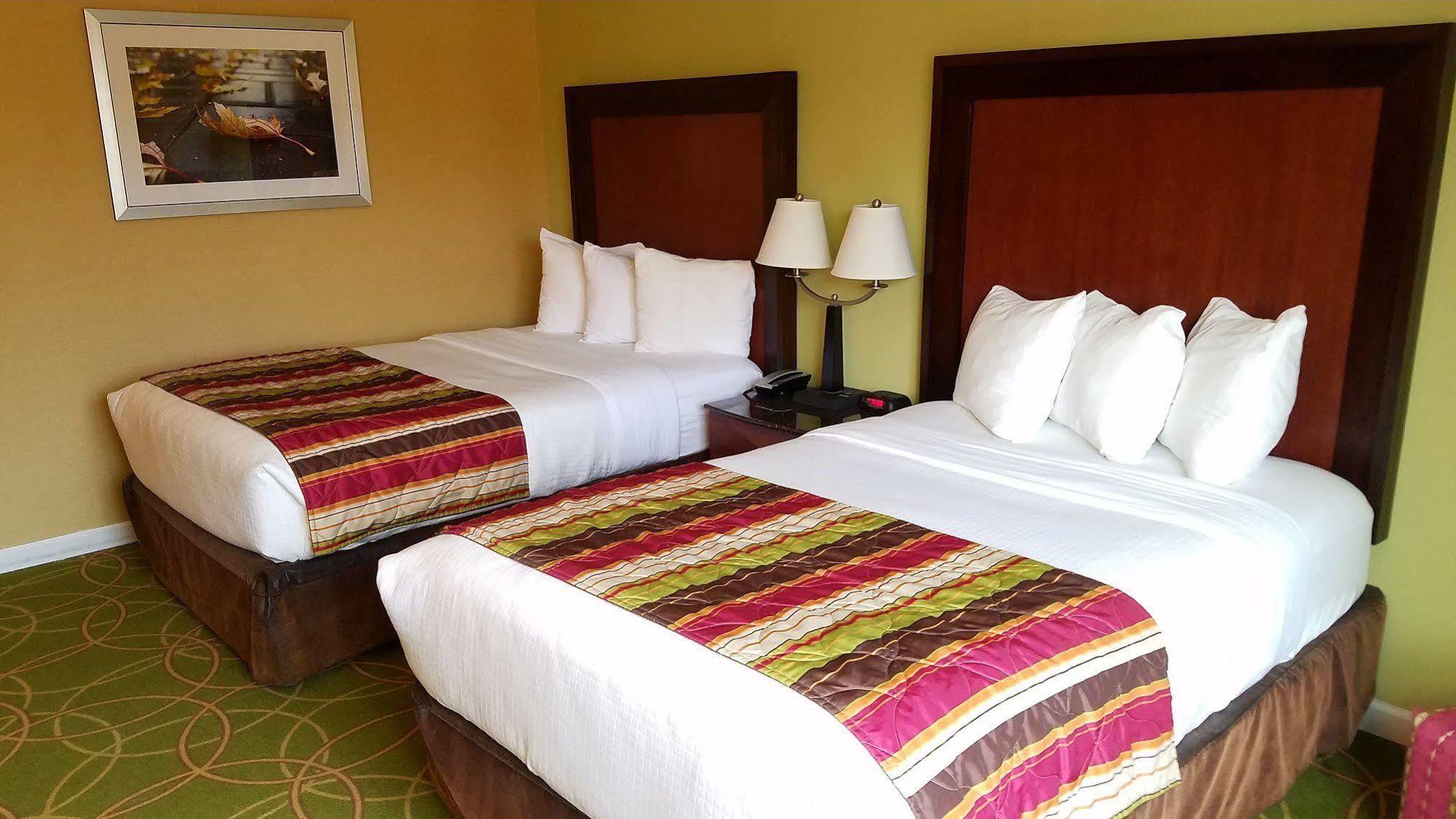 Days Inn By Wyndham Penn State State College Ngoại thất bức ảnh