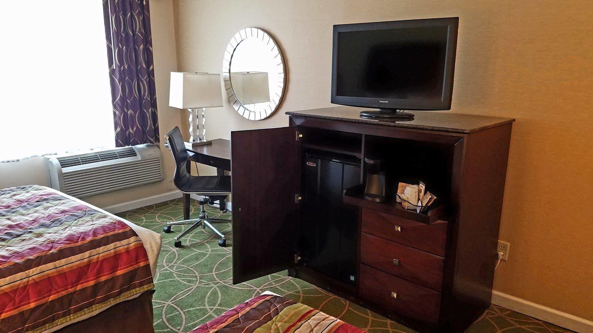 Days Inn By Wyndham Penn State State College Ngoại thất bức ảnh